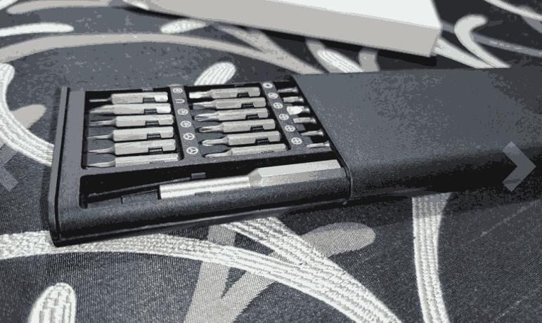 24 Pieces Precision Magnetic Screwdriver Set